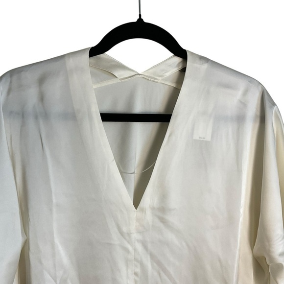 Banana Republic White Relaxed 3/4 Sleeve Blouse - Picture 4 of 9